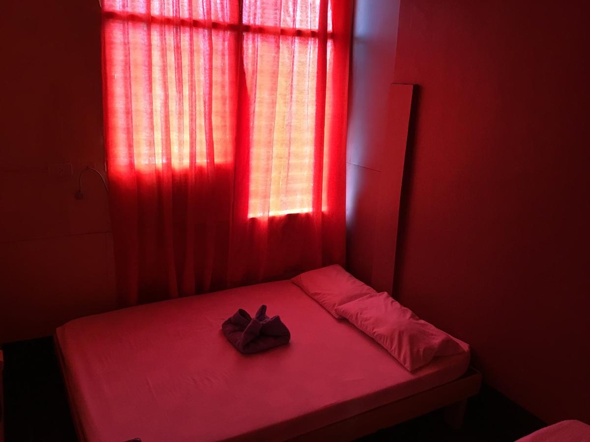 Luzon Inn Vigan Bagian luar foto